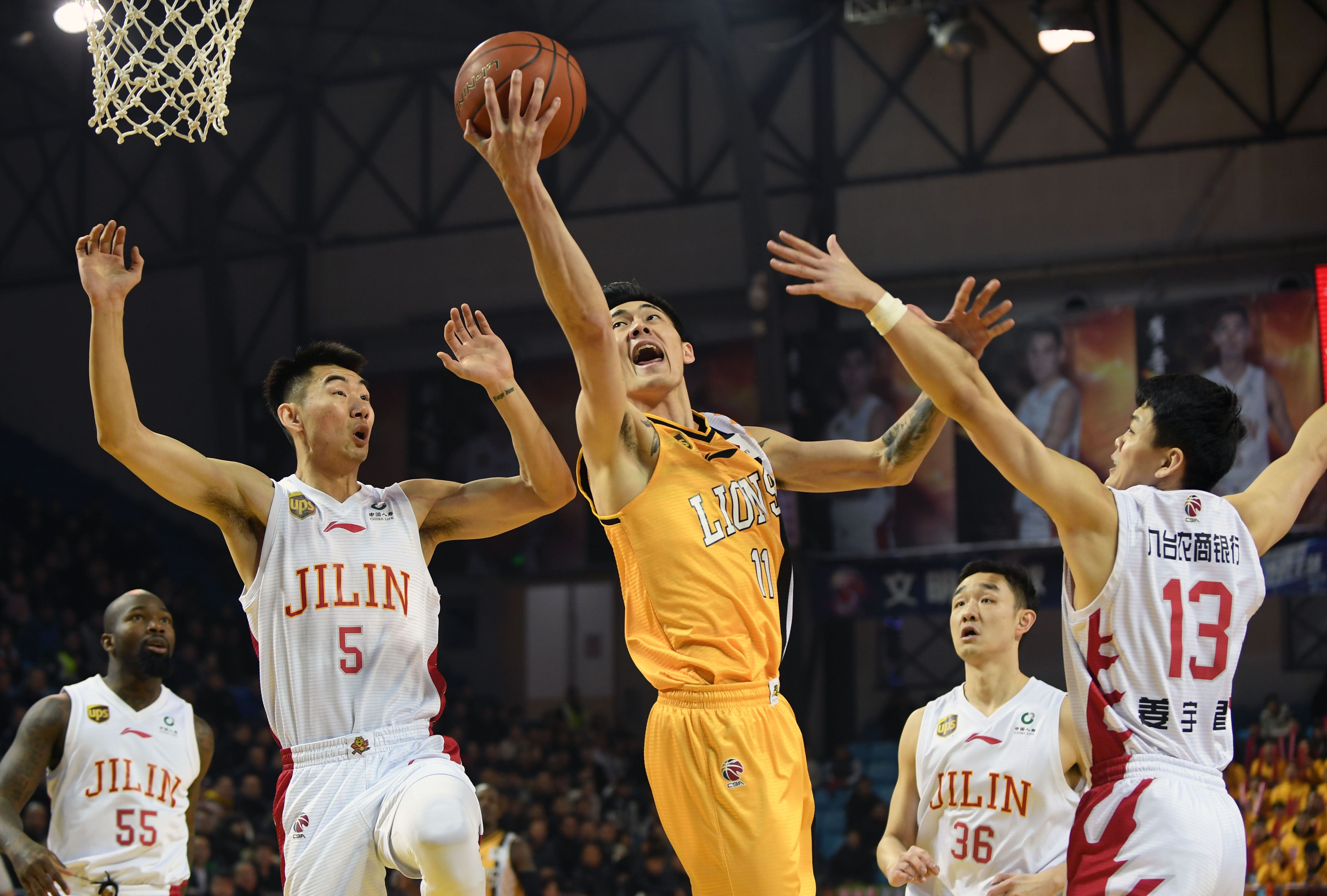 场上移动为 场上移动为